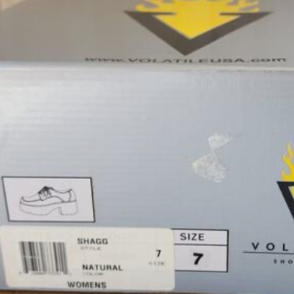 VOLATILE Shag Tan Suede Platform Oxford Shoes - Picture 4 of 4